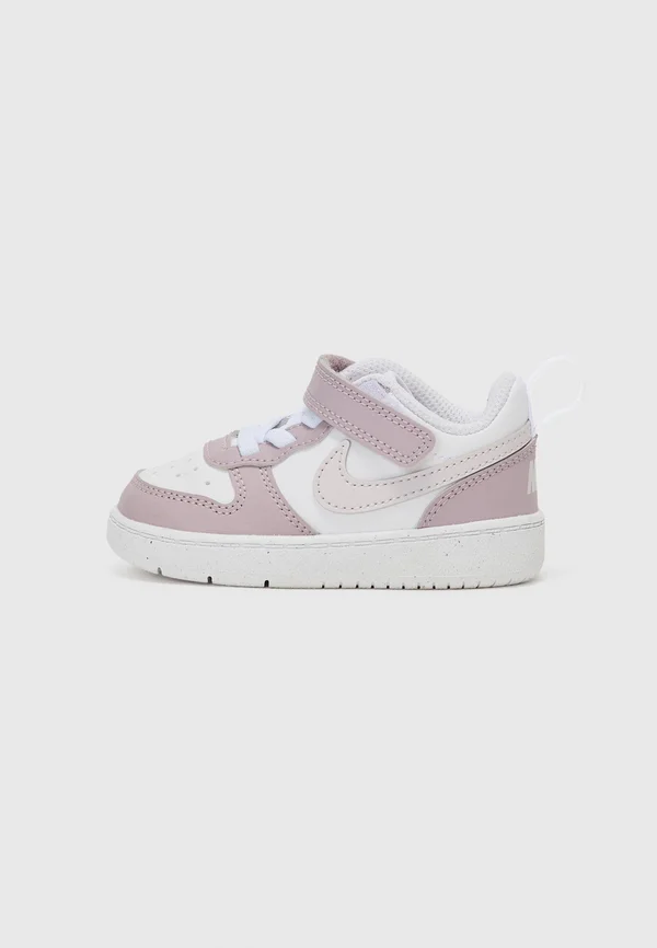 COURT BOROUGH LOW RECRAFT UNISEX - Sneaker low - white/venice plum/fog white