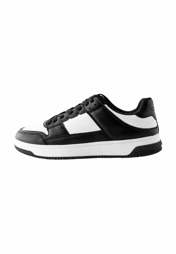 COURT- REGULAR FIT - Sneaker low - black white
