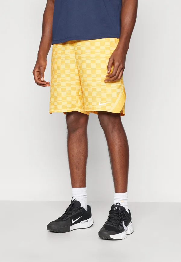 COURT VICTORY SHORT  - Kurze Sporthose - topaz gold/white