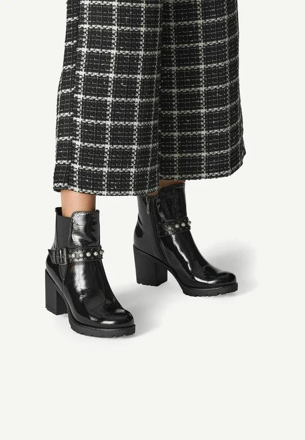 Cowboy-/Bikerstiefelette - black patent