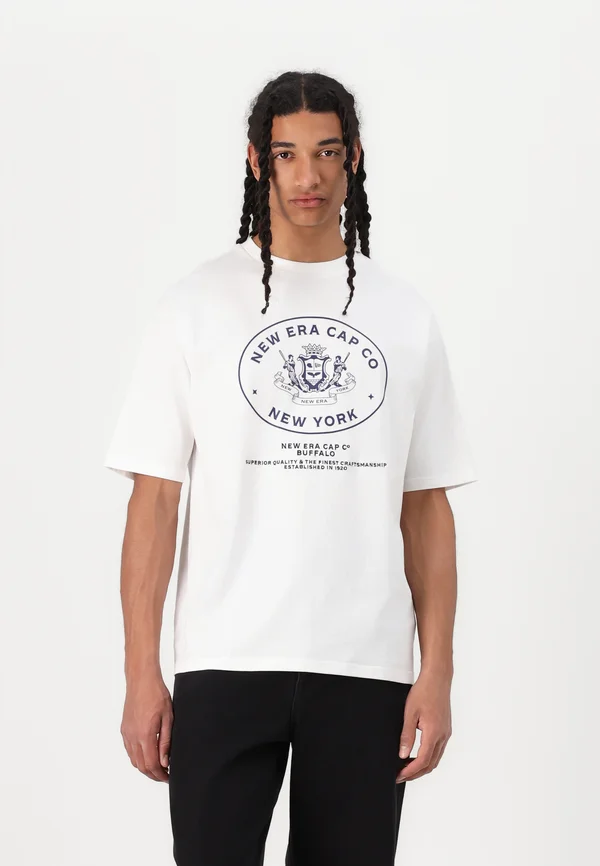 CREST GRAPHIC TEE - T-Shirt print - white