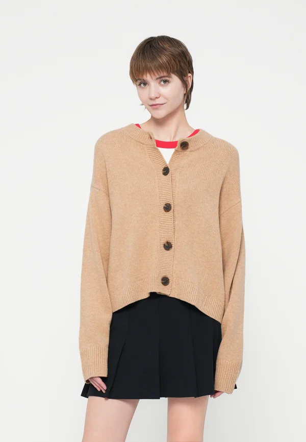 CREW - Strickjacke - camel heather