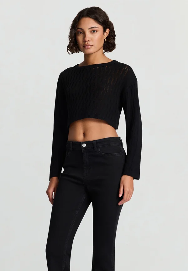 CROP TRAFORATA A GIROCOLLO - Strickpullover - ultrablack
