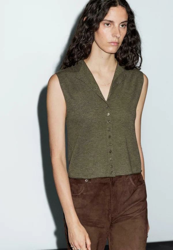 CROPPED MOCK TURTLENECK - Strickjacke - green