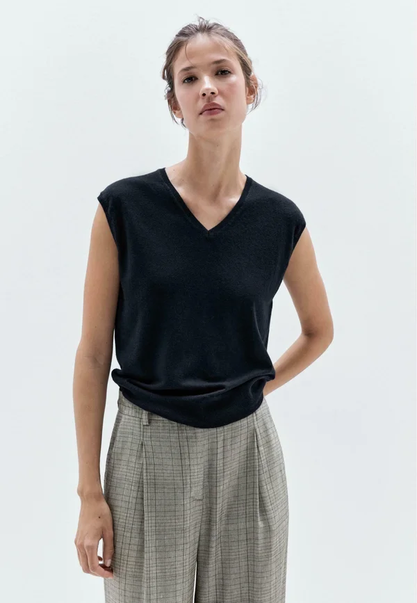 CROPPED V-NECK - Strickpullover - dark blue
