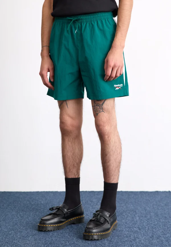 CROSS CHECK - Jogginghose - collegiate green