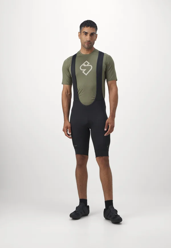 CROSSFIRE CARGO SHORTS - Bib-Shorts - black
