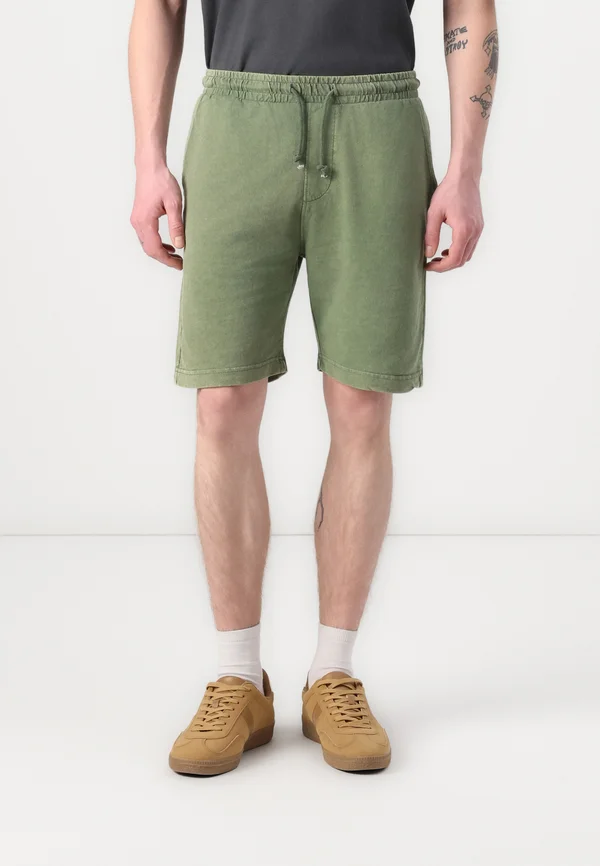 CROWNEE - Shorts - green
