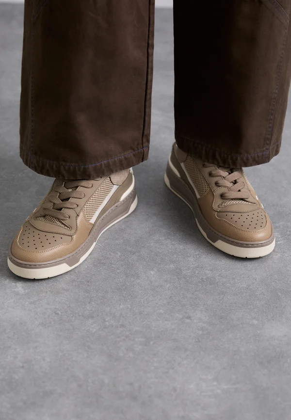 CRUISER CRUMBS - Sneaker low - taupe
