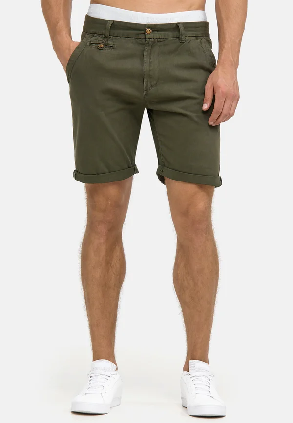 CUBA - Shorts - grün army