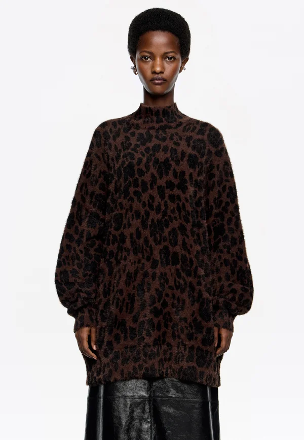 CUELLO  LEOPARD  - Strickpullover - leopard big marron oscuro