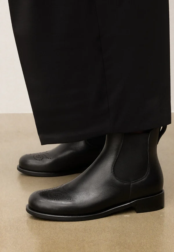 DAFNE - Ankle Boot - black