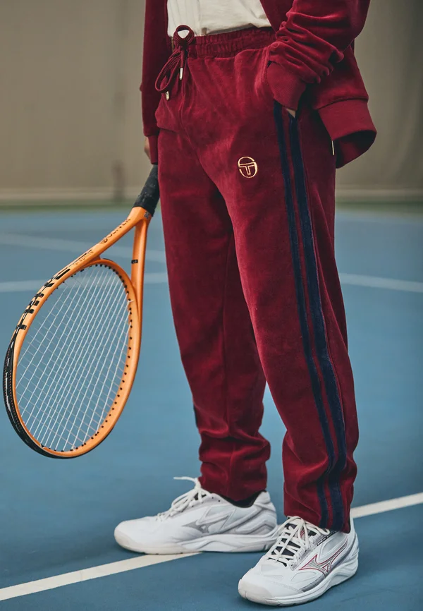 DAMARINDO TRACK PANT - Jogginghose - merlot/maritime blue