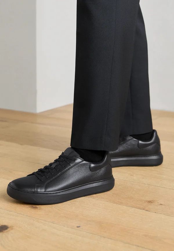 DEIVEN - Sneaker low - black