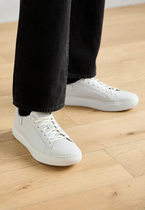 DEIVEN - Sneaker low - white