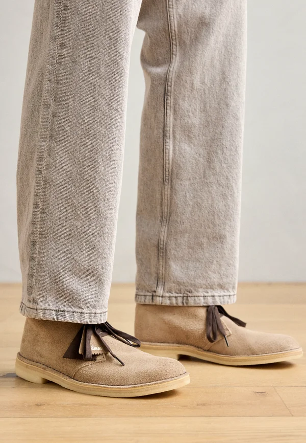 DESERT BOOT - Schnürstiefel - wolf