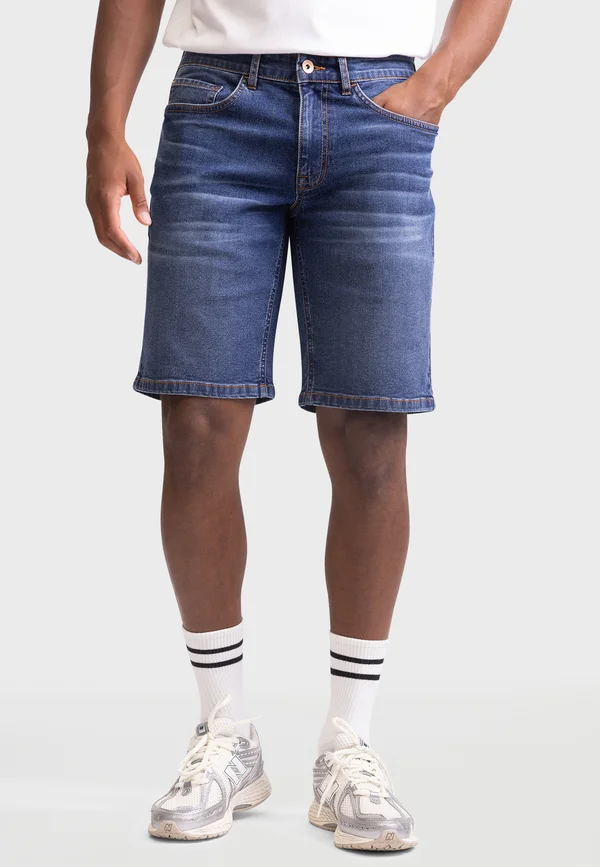 DETROIT REGULAR FIT - Jeans Shorts - island blue