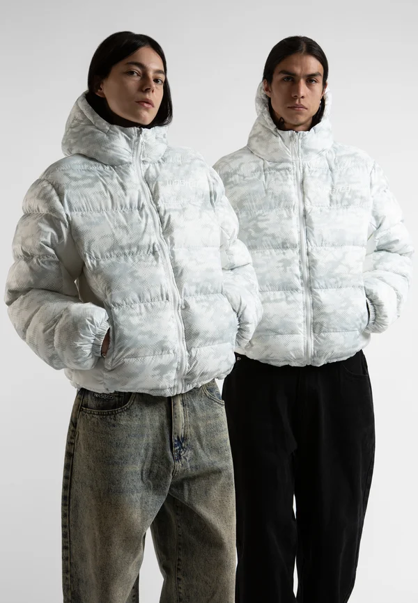 DIGICAMO REVERSIBLE PUFFER JACKET UNISEX - Winterjacke - white/black