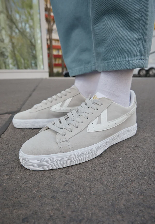 DIME UNISEX - Sneaker low - grey/white