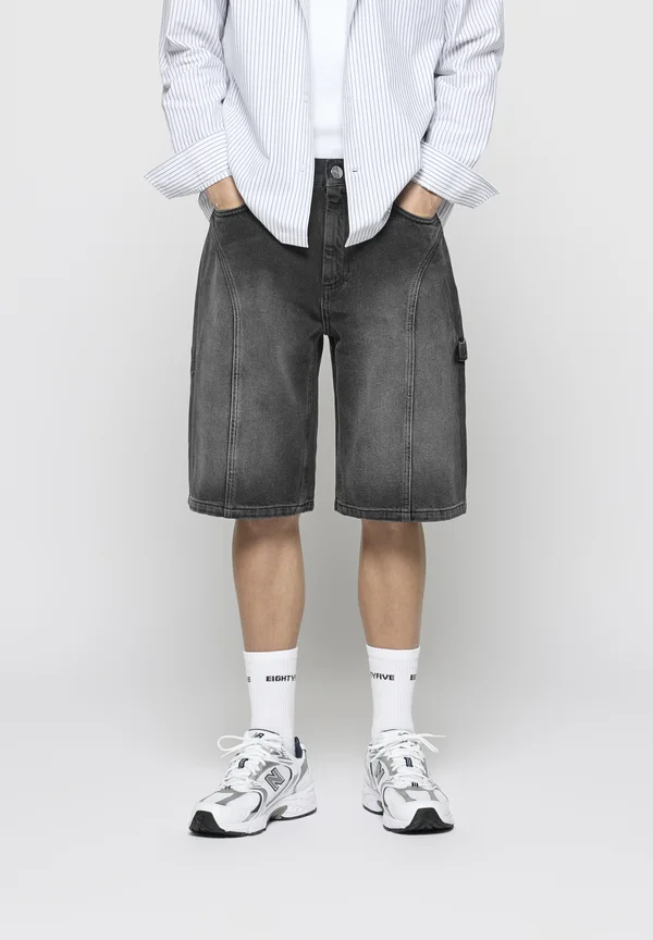 DIVIDING SEAMS BAGGY UNISEX - Jeans Shorts - granite black