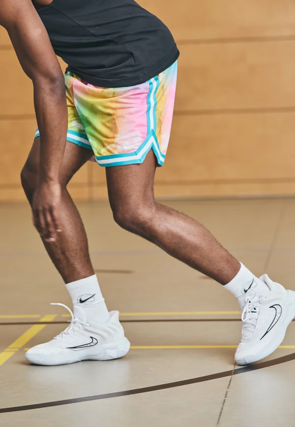 DNA SHORT - Kurze Sporthose - dusty cactus/white