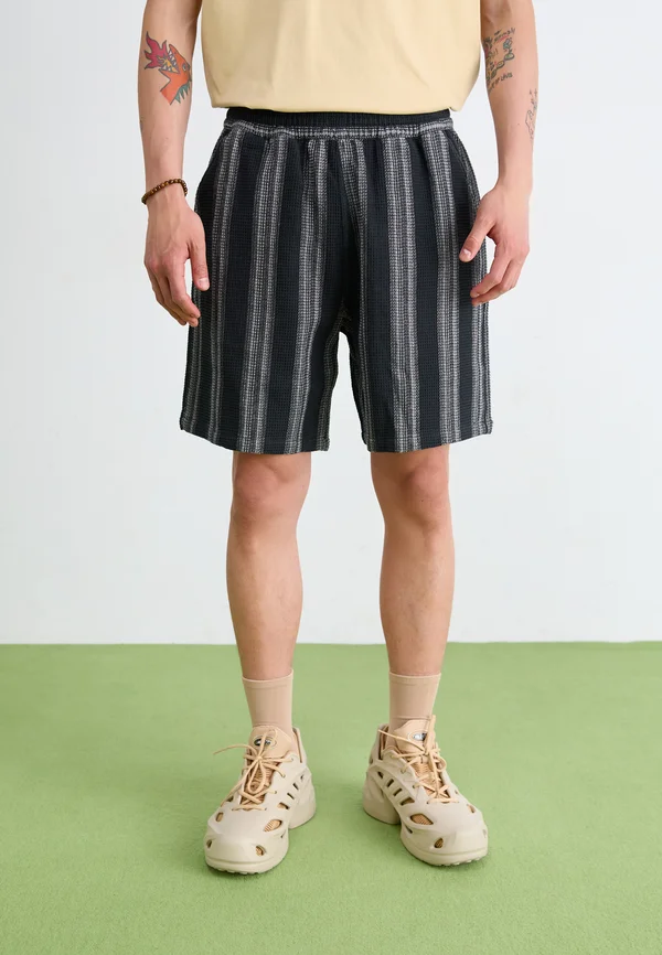 DODSON - Shorts - black