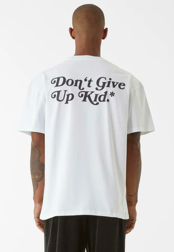 DONT T GIVE UP  - T-Shirt print - white