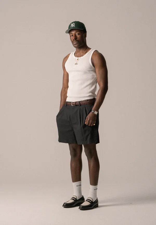 DOUBLE PLEATED UNISEX - Shorts - black