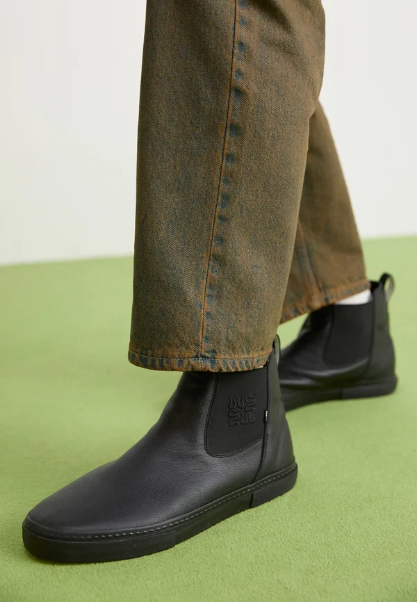 DOVER II - Stiefelette - black