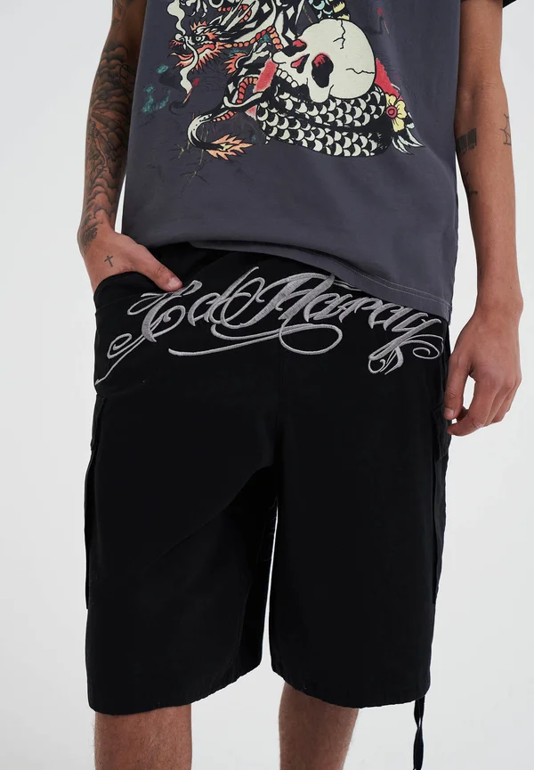 DRAG BATTLE - Shorts - black
