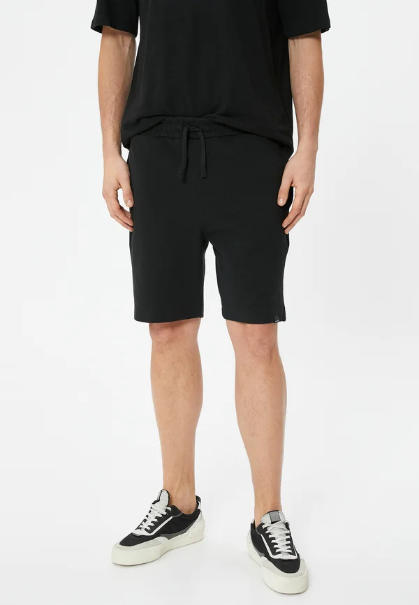 DRAWSTRING BERMUDA  - Shorts - black
