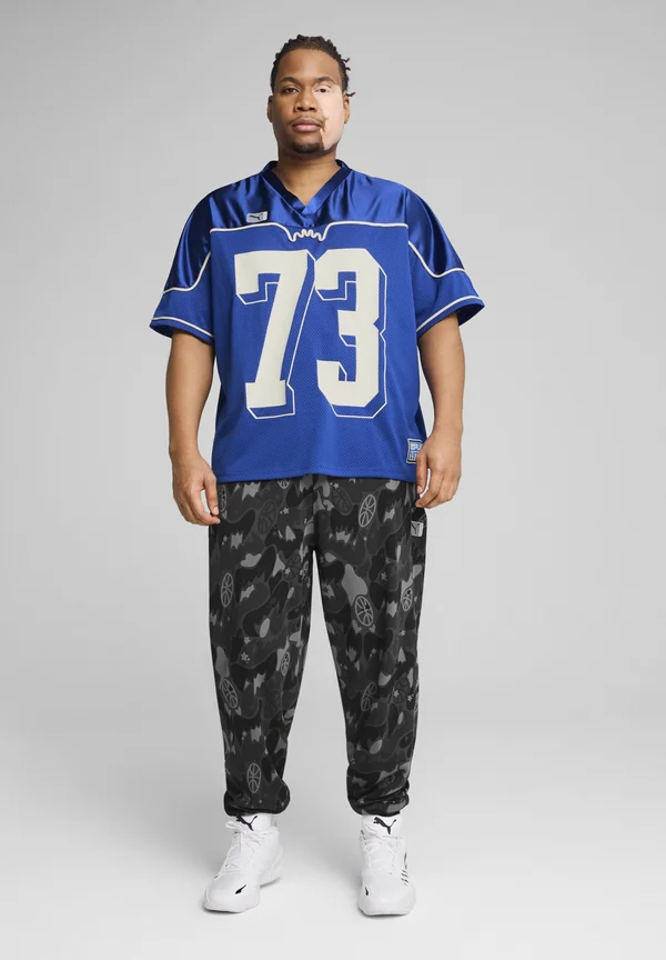 DRESS CODE FOOTBALL-INSPIRED BASKETBALL - Sport T-Shirt - vivid blue