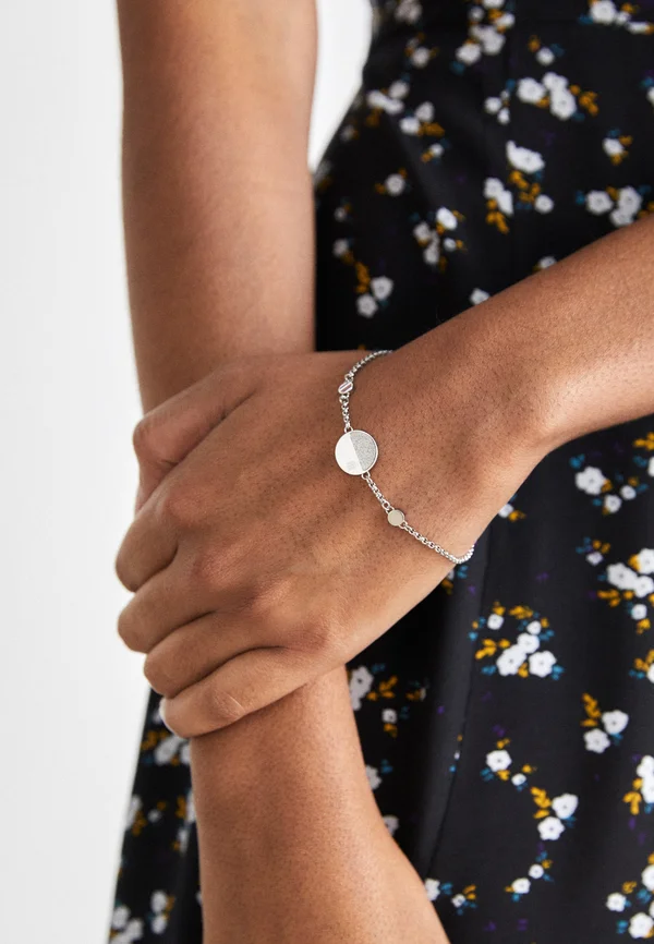 DRESSED UP - Armband - silver-coloured