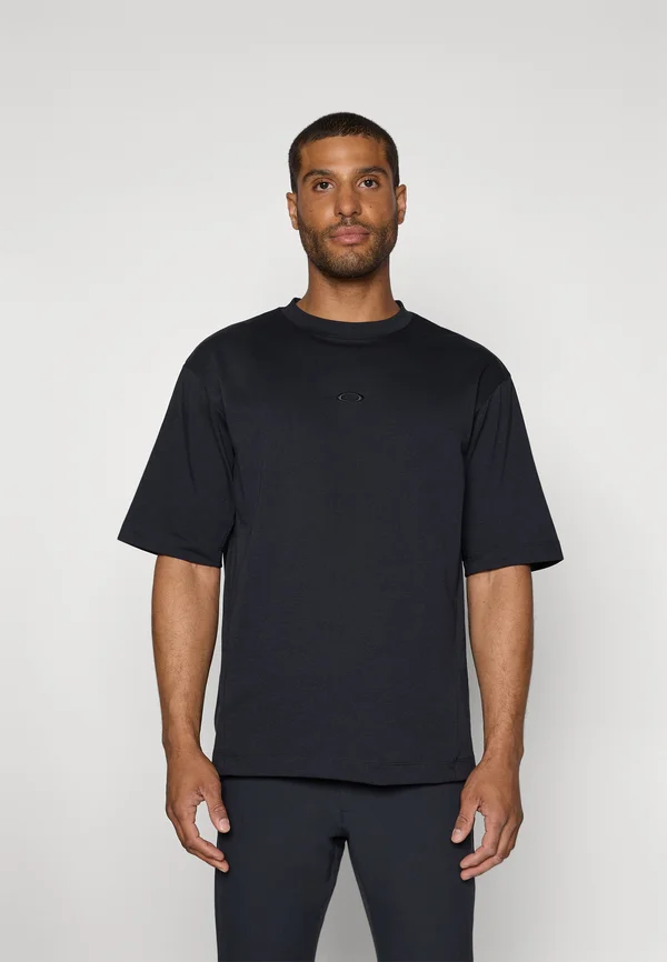DRIVEN TEE - T-Shirt basic - blackout