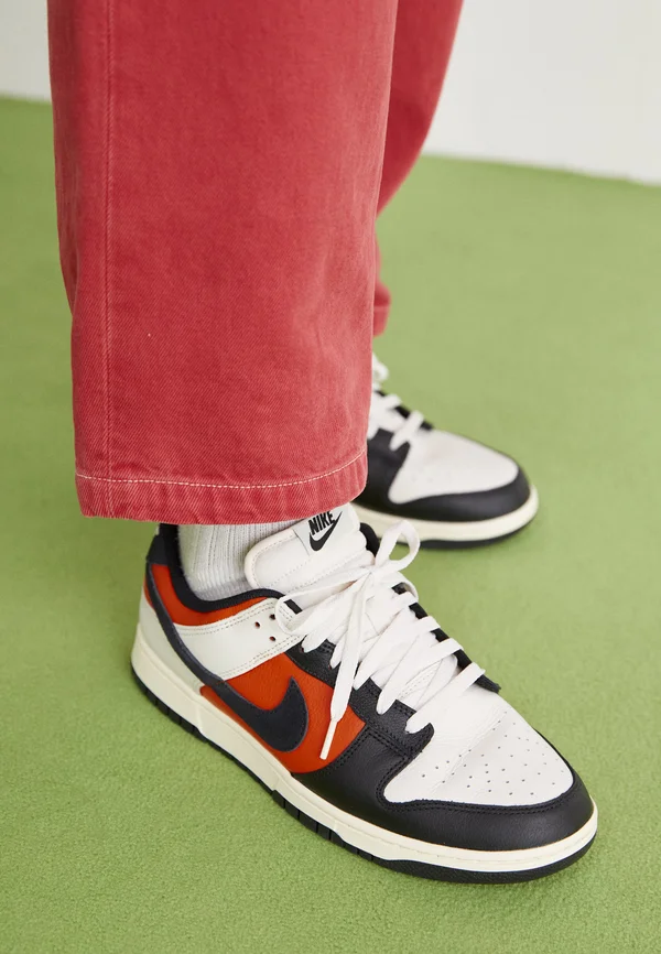 DUNK LOW RETRO - Sneaker low - phantom/black/vintage coral/pale ivory