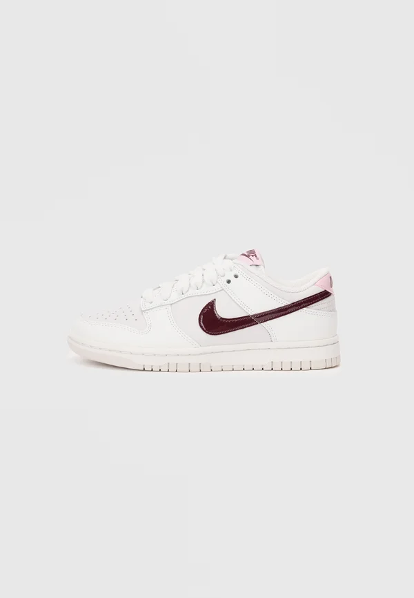 DUNK LOW SE EMEA - Sneaker low - summit white/plum chalk/vast grey/burgundy crush
