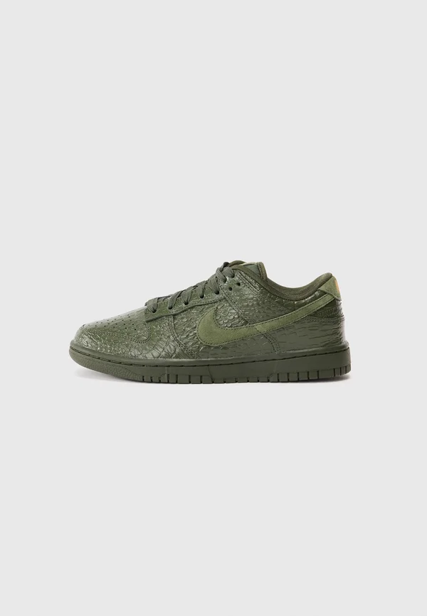 DUNK LOW - Sneaker low - green/metallic gold-coloured/medium olive