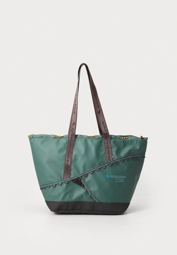 ELJUDNER BAG 25L UNISEX - Sporttasche - silver pine
