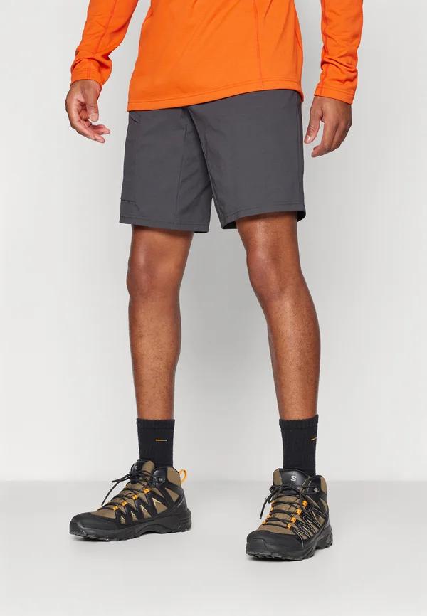ELV LIGHT TUR - Outdoor Shorts - ebony