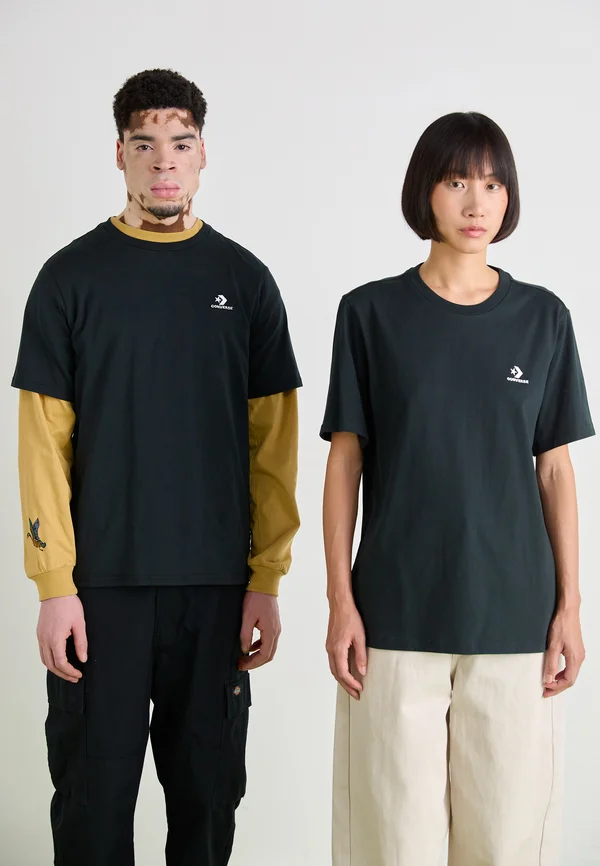 EMBROIDERED STAR CHEVRON TEE UNISEX - T-Shirt basic - black