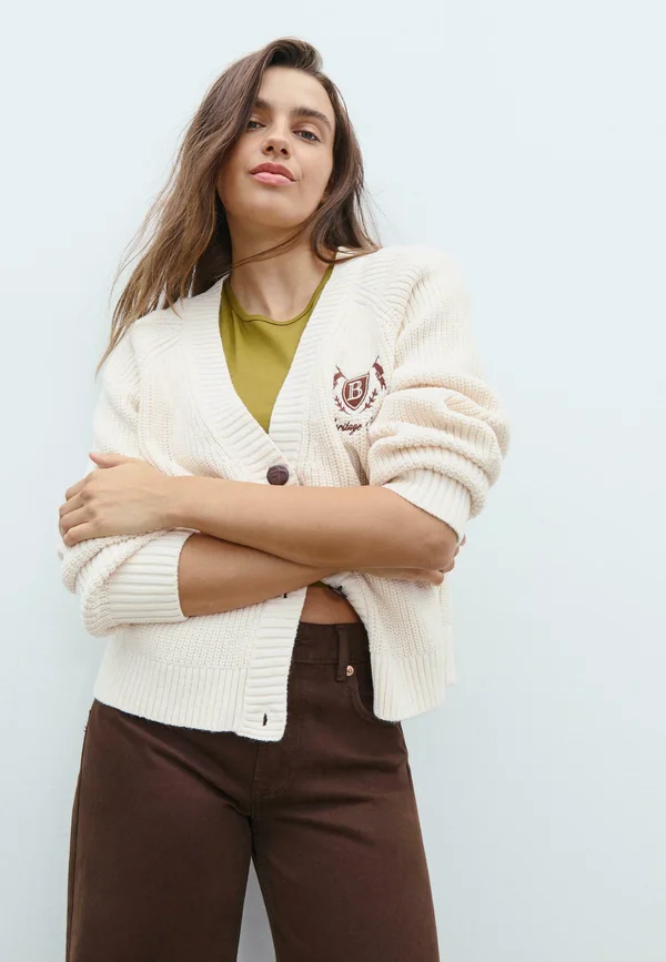EMBROIDERED WITH BUTTONS - Strickjacke - white