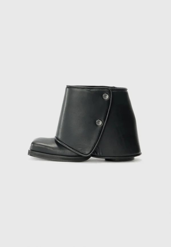 EMRIK UNISEX - Stiefelette - black supreme