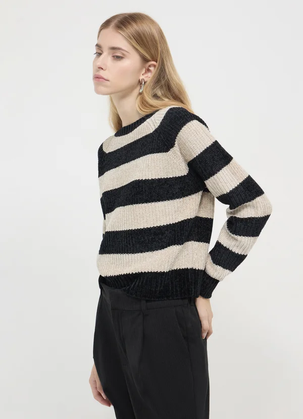 EN CHENILLE RAYÉ - Strickpullover - une variante