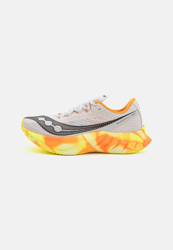 ENDORPHIN PRO 4 - Laufschuh Straße - fog/peel