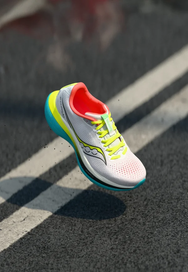 ENDORPHIN TRAINER - Laufschuh Straße - white/mutant