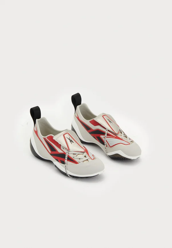 ENERGIA BO KETS UNISEX - Sneaker low - metallic grey/red