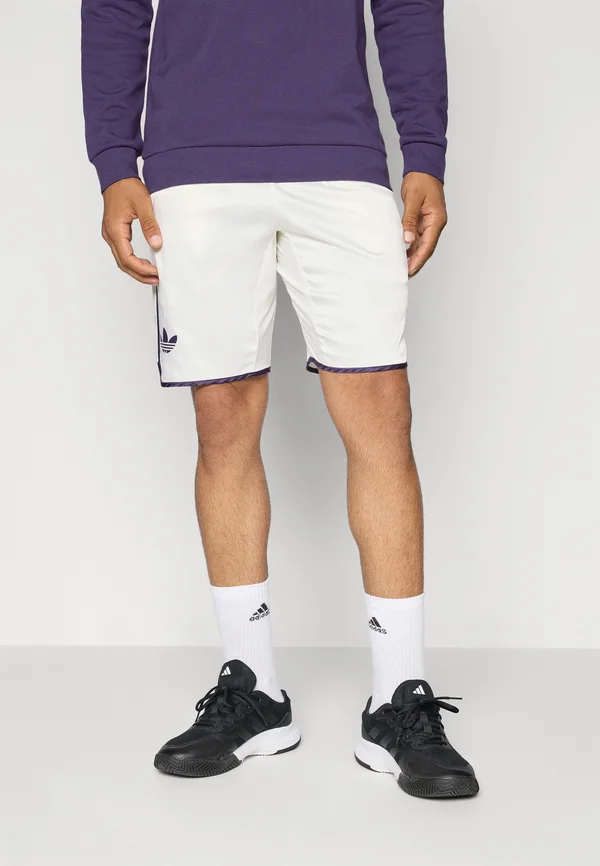 ERGO SHORTS PRO - Kurze Sporthose - off white