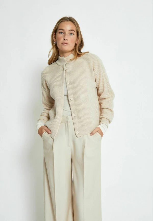 ERIKA  - Strickjacke - warm sand melange