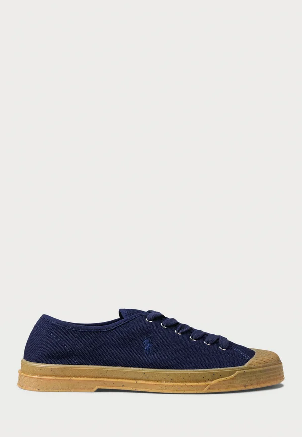 ESSENCE 100 CANVAS CAP-TOE SNEAKER - Sneaker low - newport navy