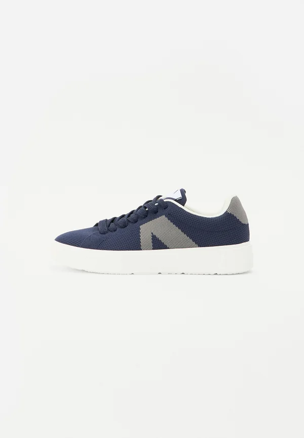 ESSENCE UNISEX - Sneaker low - academy blue/white
